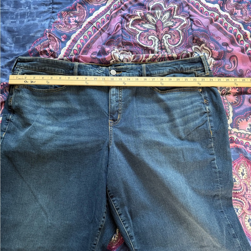 NWT Torrid Women’s‎ Boyfriend Mid-Rise Jean Plus Size 26W - Picture 6 of 10